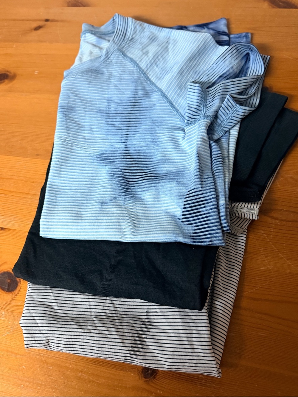 Lululemon BUNDLE - set of 3 short sleeve performance tops